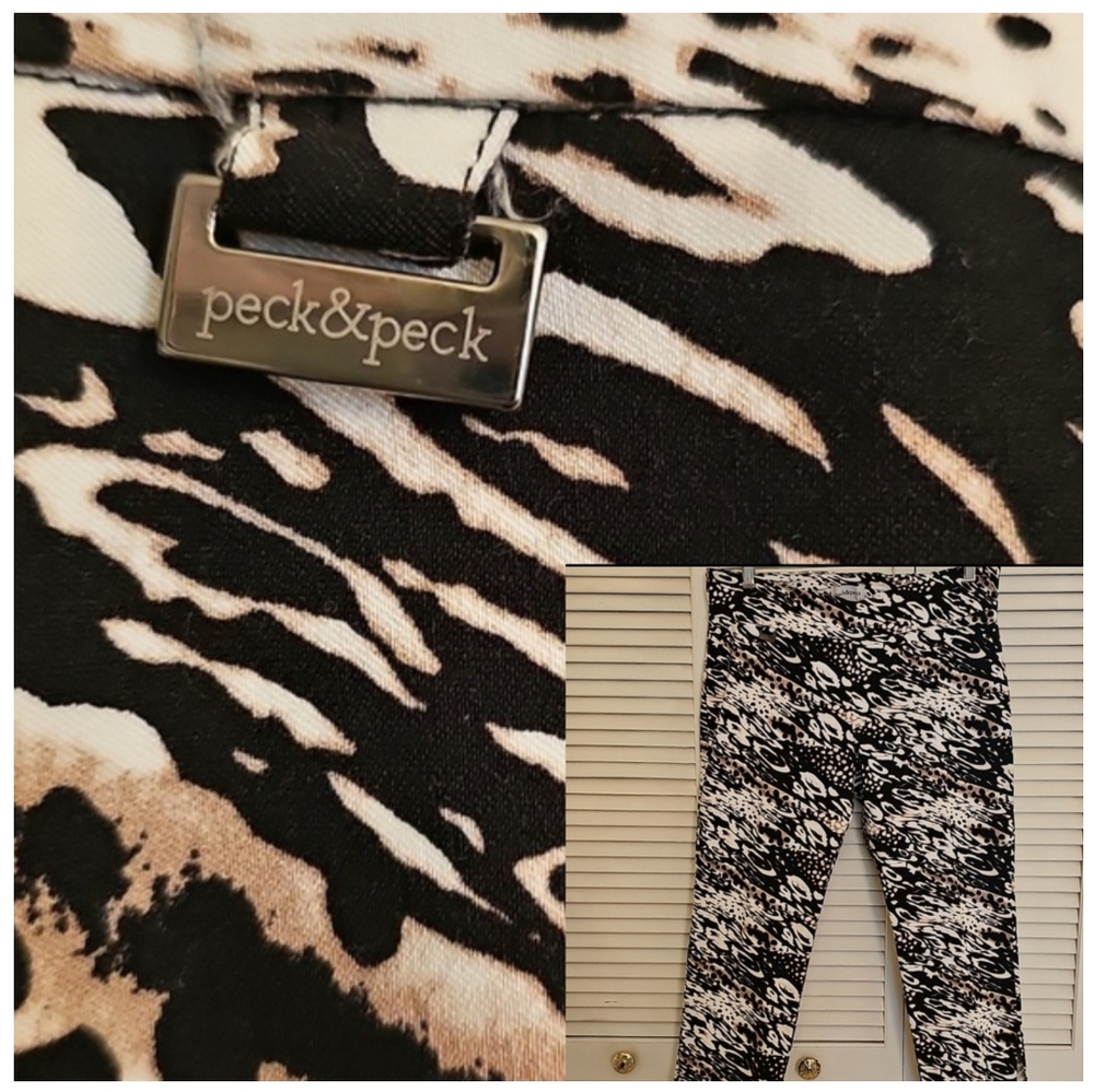 Peck & Peck Pull-on Capris - Abstract Animal Print